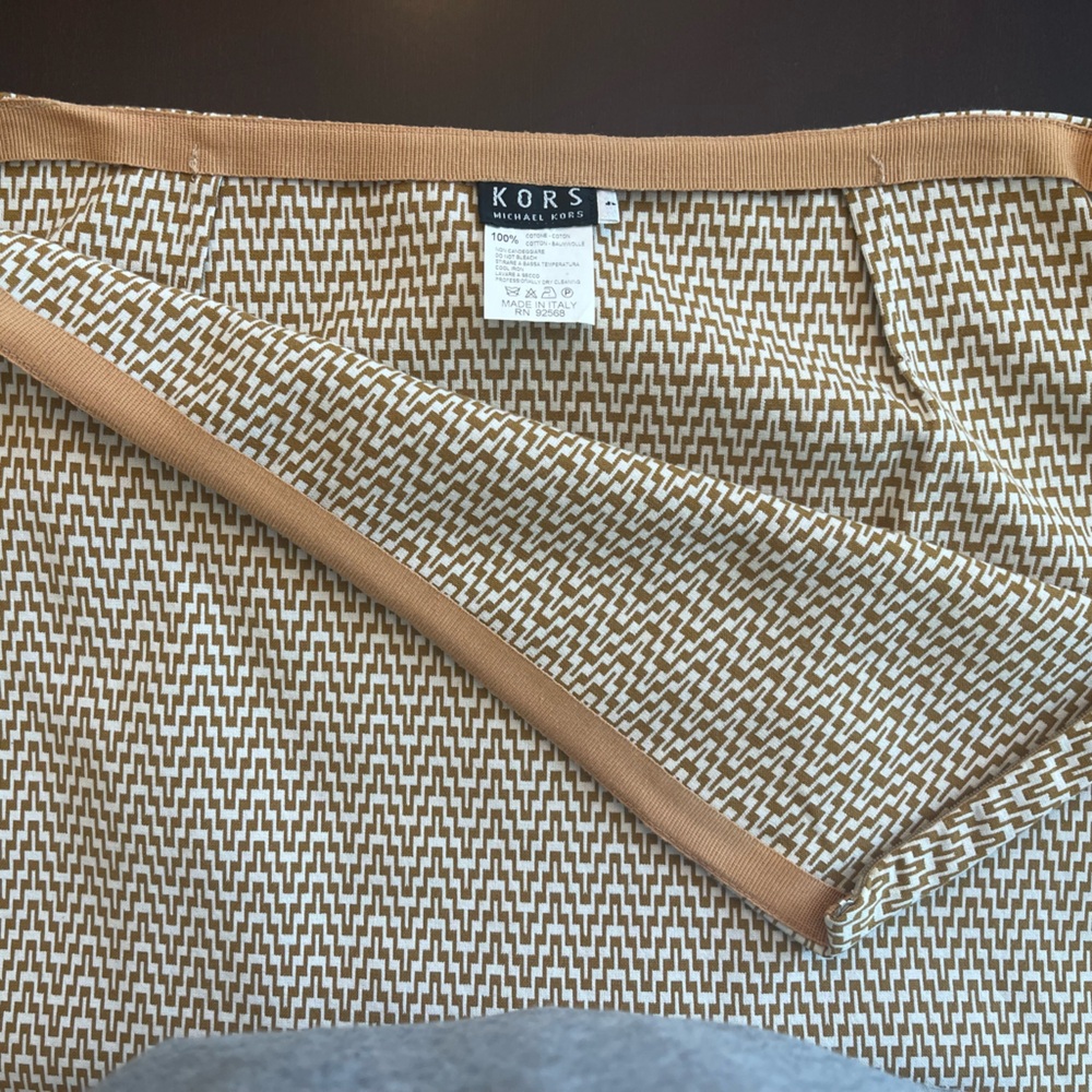 Michael Kors Tan and White A-Line Skirt - Size 4 - Picture 6 of 11